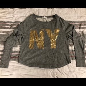 NWOT Juniors Lg Aeropostale NY Sweatshirt.